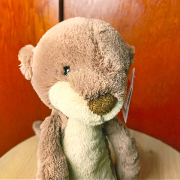 jellycat otter medium